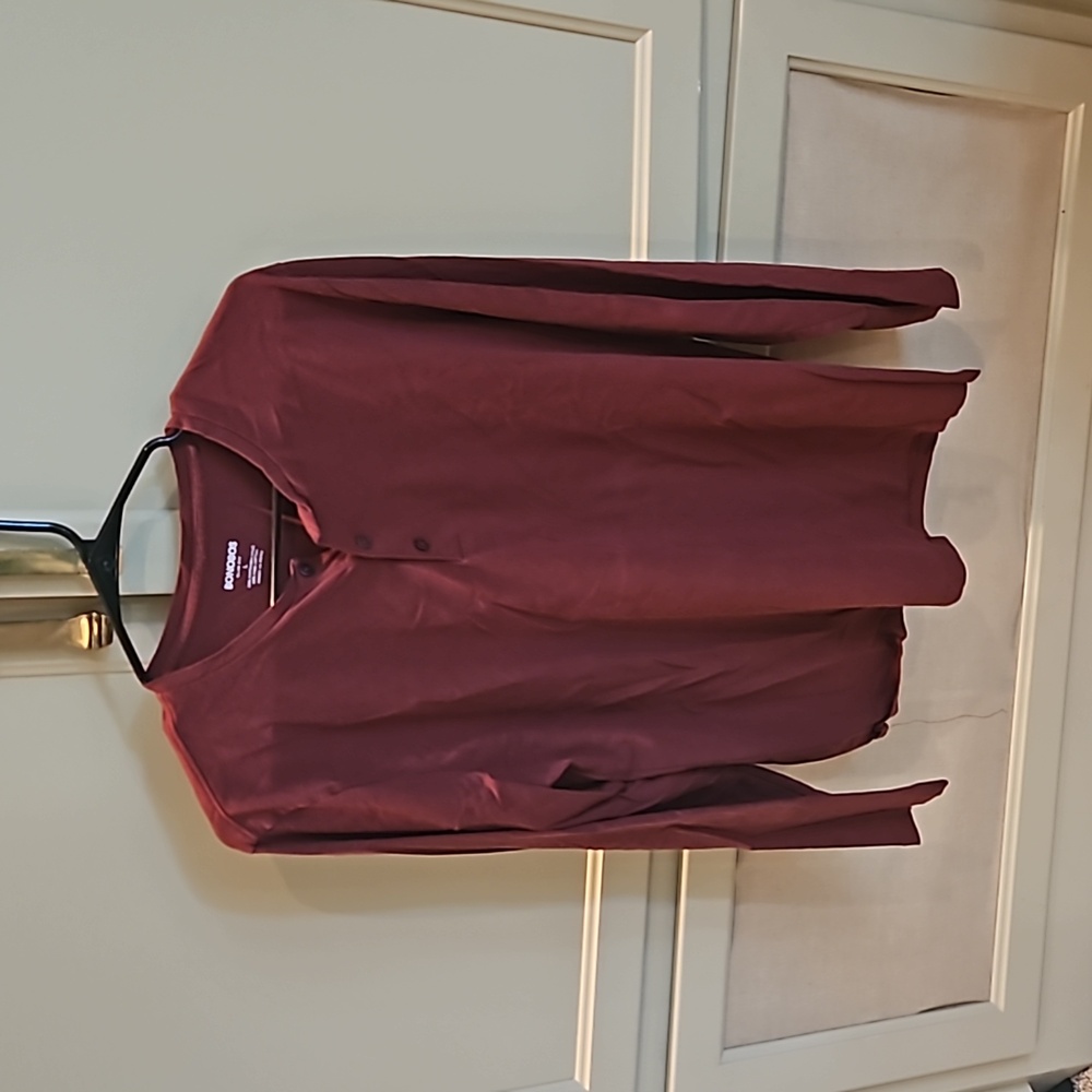 Maroon men's henley